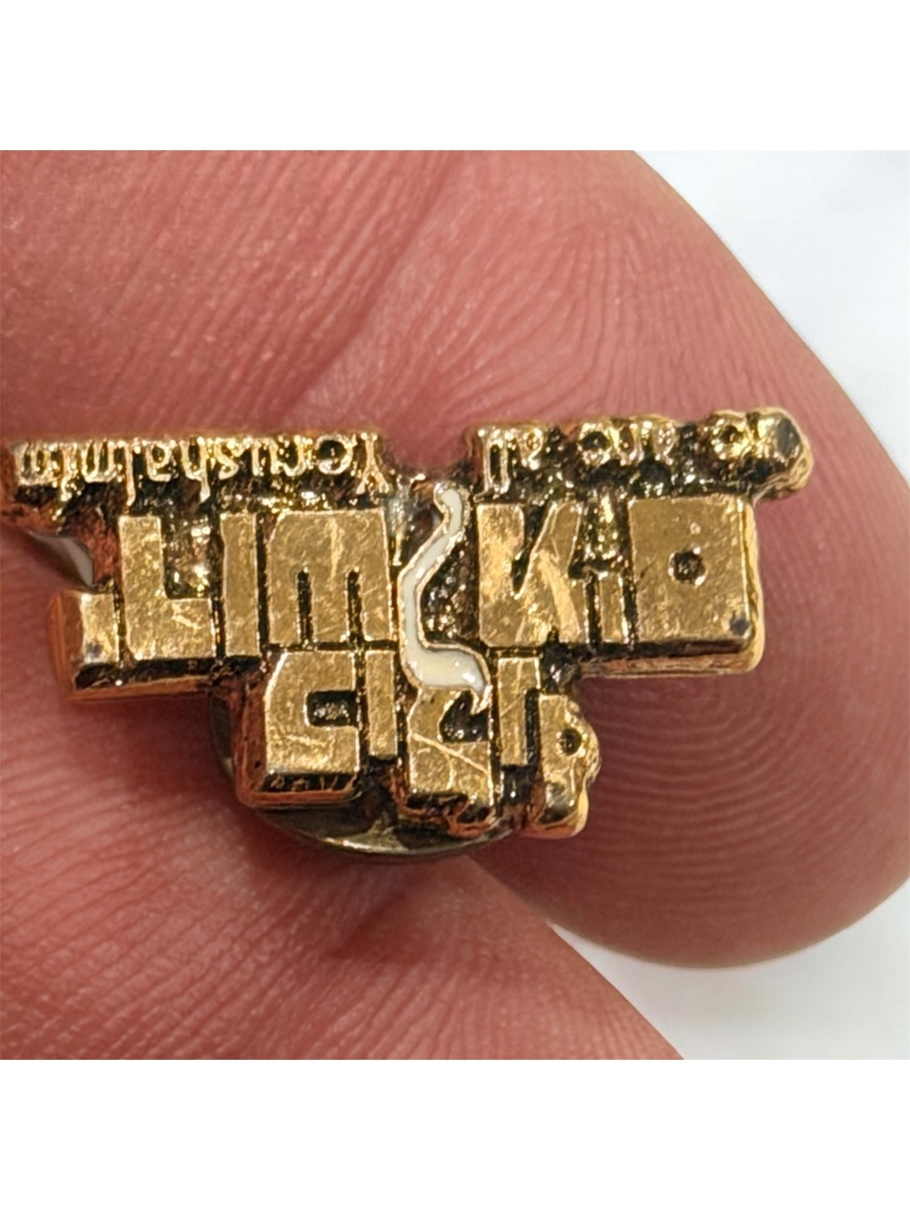 Vintage Gold Tone Jerusalem Pin Badge